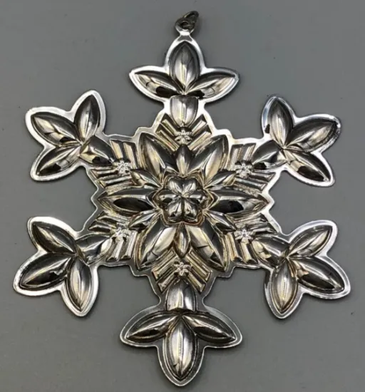 Picture of Gorham Sterling Silver 2003 Annual Snowflake Ornament, no box