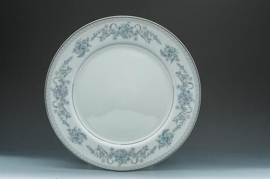 Picture of Dinner Plates