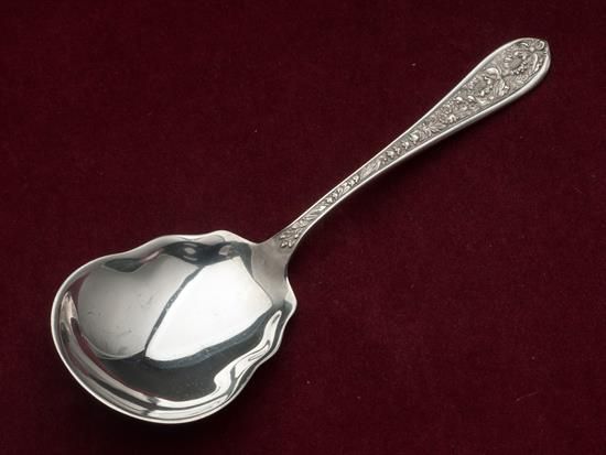 Picture of Berry Serving Spoon