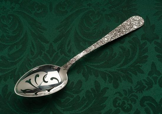 Picture of Pierced Tableserv.spn