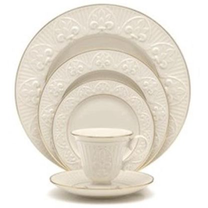 Picture of Dinner Plates