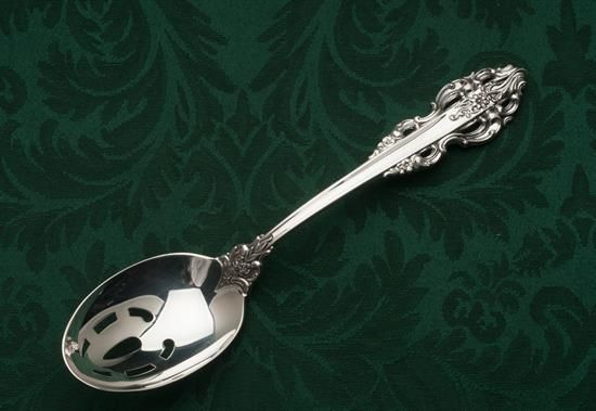 Picture of Pierced Tableserv.spn