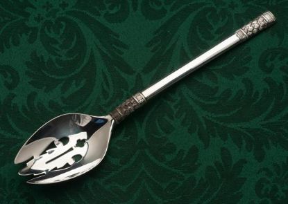 Picture of Pierced Tableserv.spn