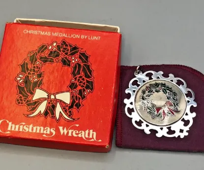 Picture of Lunt 1987 Sterling Silver "Christmas Wreath" Ornament, gently used, with box