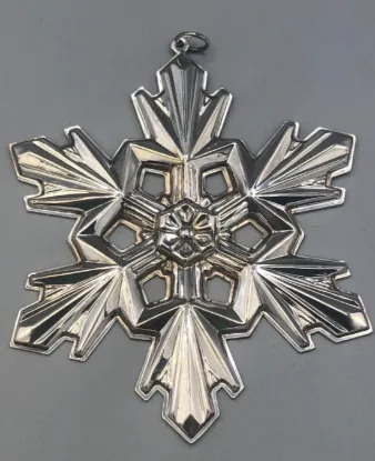 Picture of Sterling Silver 1990 Gorham 20th Anniversary Snowflake Christmas Ornament, no box