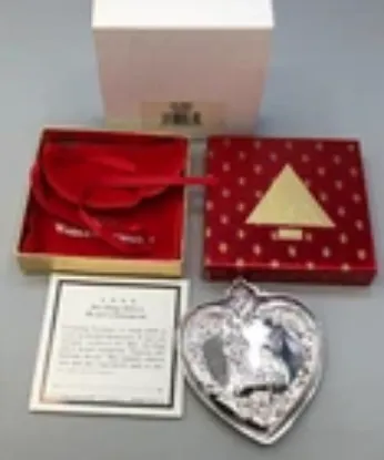 Picture of Wallace 1995 Grande Baroque Heart Ornament Sterling Silver, gently used with box