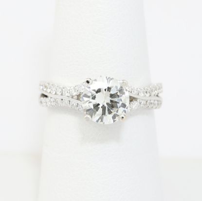 Picture of 18k White Gold 1.25Ct Round Brilliant Diamond Engagement Ring