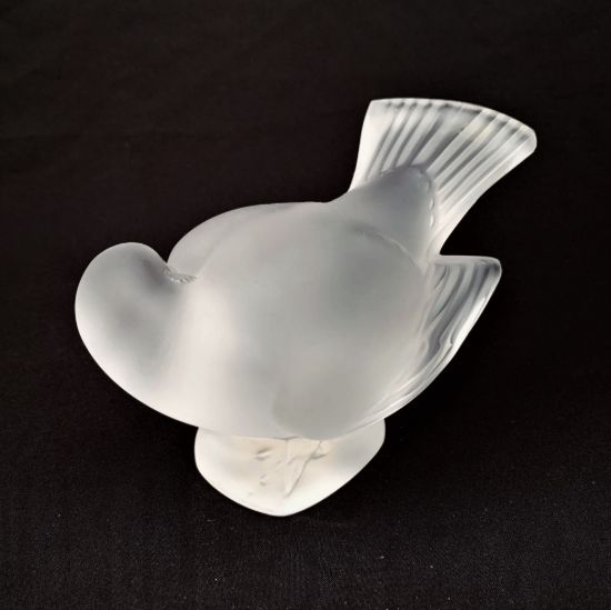 Picture of Lalique ,Sparrow With Head Under Wing.