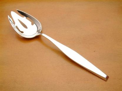 Picture of Pierced Tableserv.spn