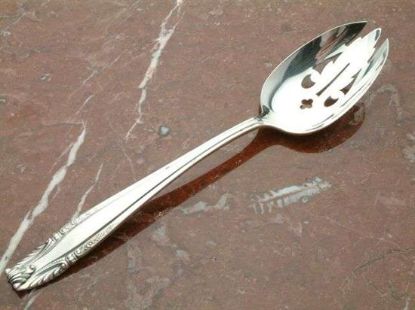 Picture of Pierced Tableserv.spn