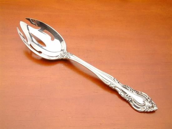 Picture of Pierced Tableserv.spn