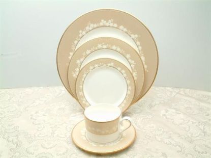 Picture of New 20pc. Service Of 4
