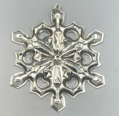 Picture of Gorham Sterling Silver 1979 Annual Snowflake Ornament, no box