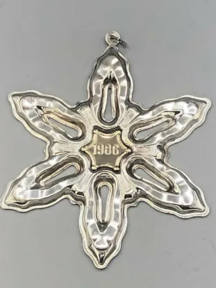 Picture of Gorham Sterling Silver 1986 Annual Snowflake Ornament, no box