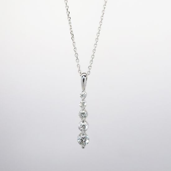 Picture of 14k White Gold Diamond Necklace 