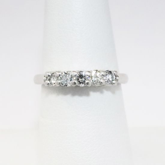 Picture of Platinum Diamond Ring 