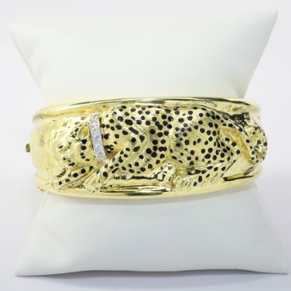Picture of 14k Yellow Gold Cheetah Diamond Bangle Bracelet 