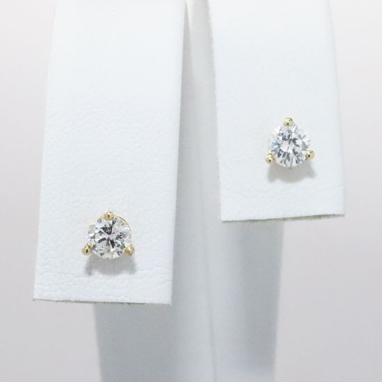 Picture of 14k Yellow Gold .50CTW Round Brilliant Diamond Studs 