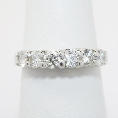 Picture of 14k White Gold Diamond Band 