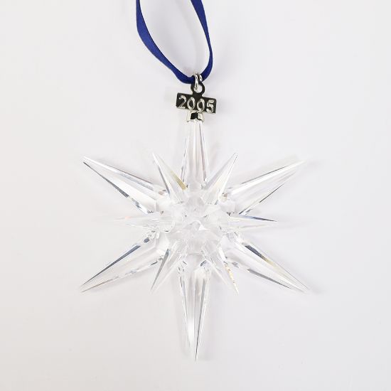 Picture of 2005 Snowflake Ornament with Original Box & COA