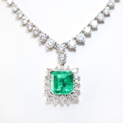 Picture of 18k White Gold Bezel Set Emerald & Diamond Necklace