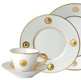 Show products in the Ithaque Gold pattern