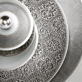 Show products in the Sauvage pattern