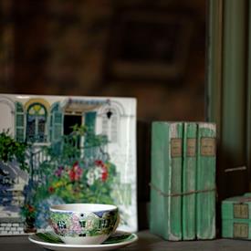 Show products in the Paris a Giverny pattern