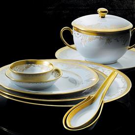 Show products in the Diplomate pattern