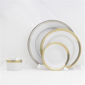 Show products in the Plumes Or pattern