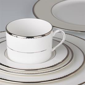 Show products in the Sugar Pointe pattern