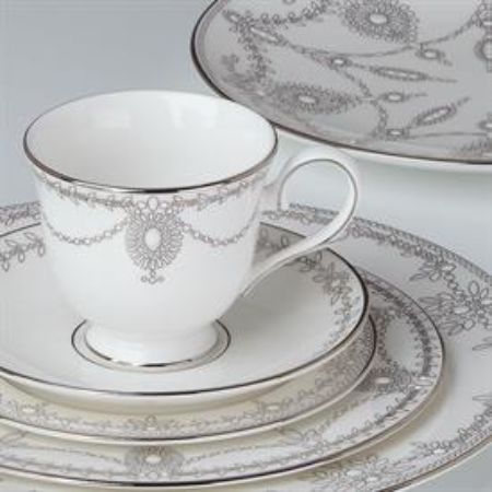 Picture for pattern Empire Pearl by Marchesa