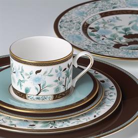 Show products in category Palatial Garden