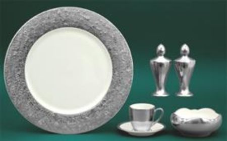 Picture for pattern Metropolitan Platinum