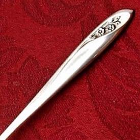 Show products in the Petite Fleur pattern
