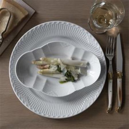 Picture for pattern White Fluted, Half Lace