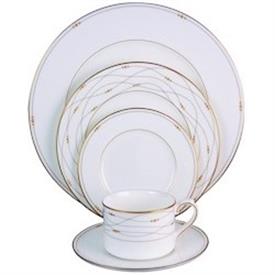 Show products in the Precious Gold pattern