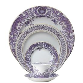 Show products in the Le Grand Divertissement pattern