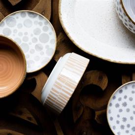 Show products in the Viva Earth pattern
