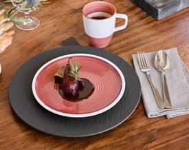 Show products in the Manufacture, Rouge pattern