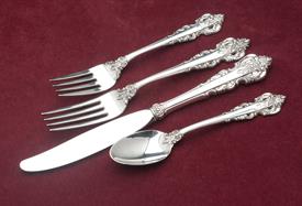 Show products in the Royal Baroque pattern