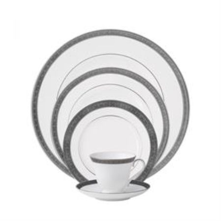 Picture for pattern Newgrange Platinum