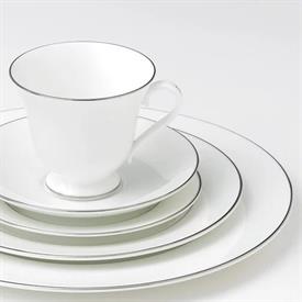 Show products in category Signet Platinum