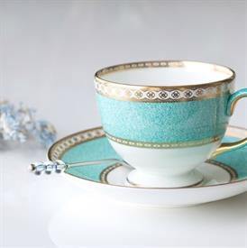 Show products in the Ulander, Powder Turquoise pattern