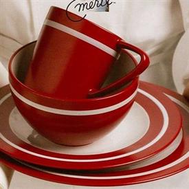 Show products in the Very Berry by Emeril Professional pattern