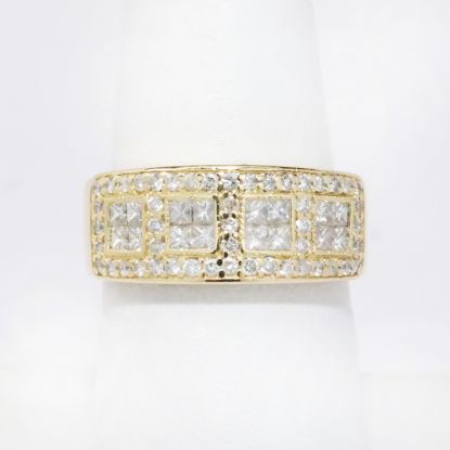 Picture of 14k Yellow Gold & Diamond Band 