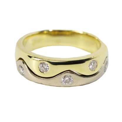 Picture of 18k Two-Tone Gold Burnish Set Diamond Ring