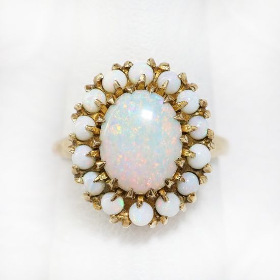 Picture of Vintage 10k Yellow Gold & Opal Cabochon Ring  