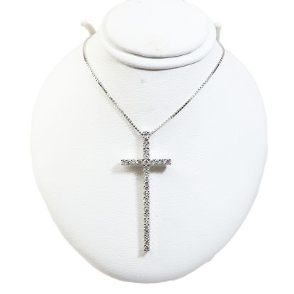 Picture of 18k White Gold Diamond Cross Pendant