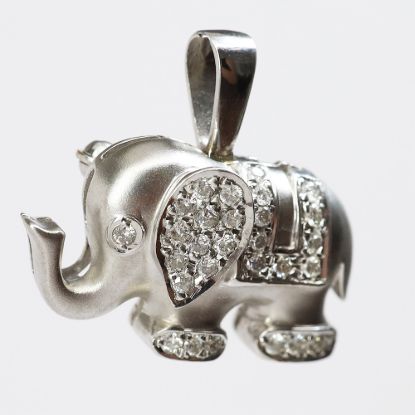 Picture of 18k White Gold Diamond Elephant Brooch/Pendant